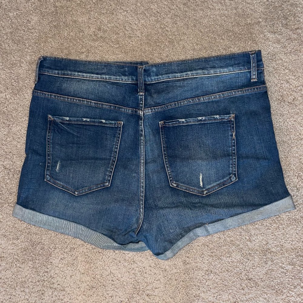 Express Performance Stretch High Rise Distressed Shorts - Picture 2 of 4